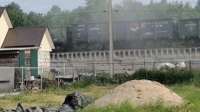 Как в нарышкино разгружают щебень с вагонов люди помогите!