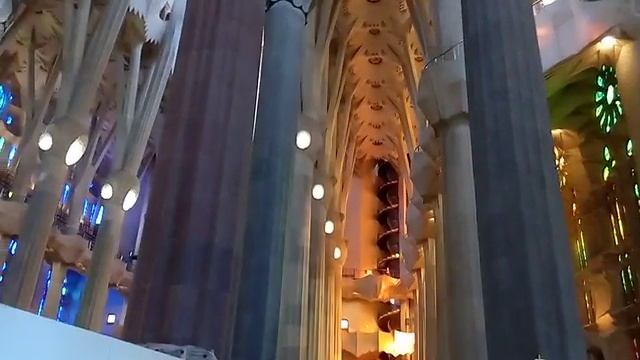 В Храме Святого СемействаSagrada Familia