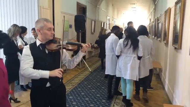 Открытие выставки в мединституте