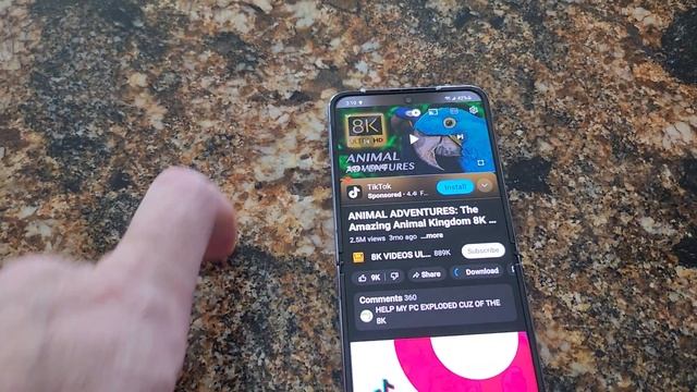 Samsung Galaxy Flip 4 Brief Review