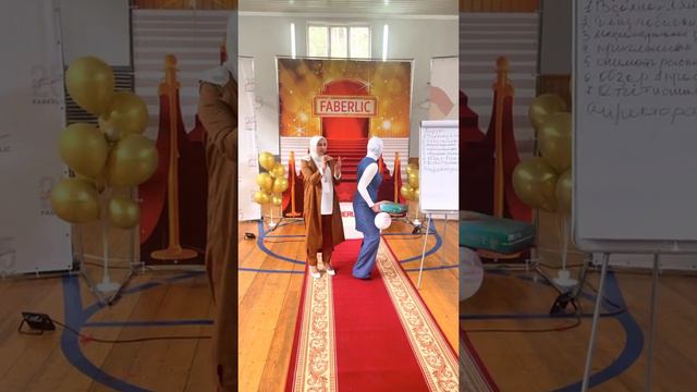 ЧТО НУЖНО СДЕЛАТЬ В ЖИЗНИ ТАКОЕ, ЧТОБ СТОЯ АПЛОДИРОВАЛ ВЕСЬ ЗАЛ?