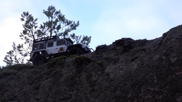 FTX KANYON 4X4 RTR 1:10 XL TRAIL CRAWLER In Action