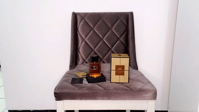 Resenha Do Perfume Amber Desire De Carolina Herrera