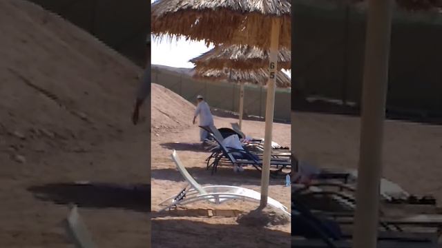 Намаз на пляже Талабей. Иордания