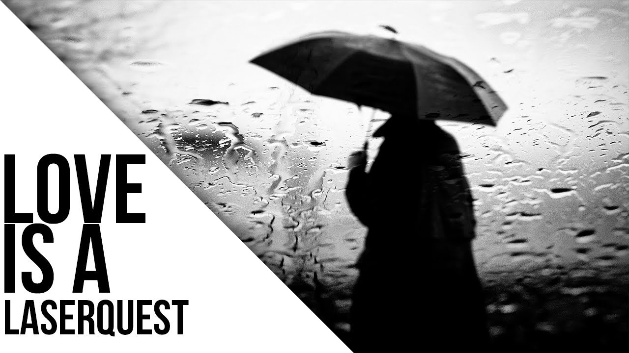 Arctic Monkeys - Love Is A Laserquest [Lyrics]