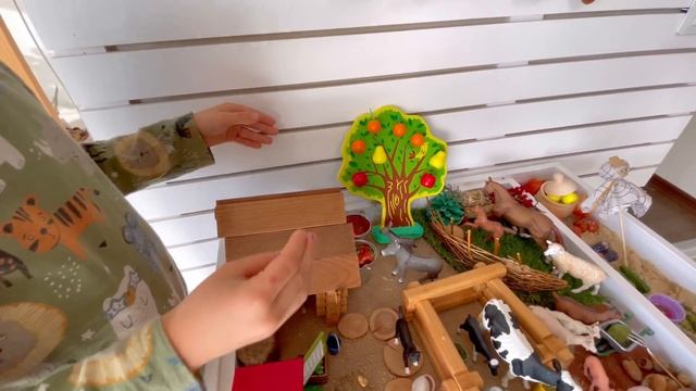 Сенсорная коробка Ферма и жизнь фигурок животных Schleich Mojo Collecta