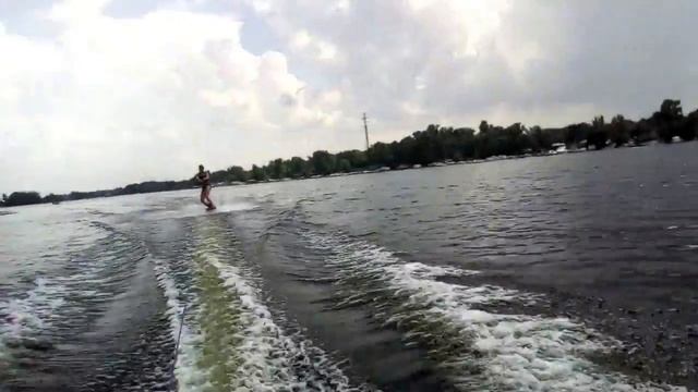Покатушки на вейкборде. Разворот через спину впервые получился. Киев, 05 августа 2018