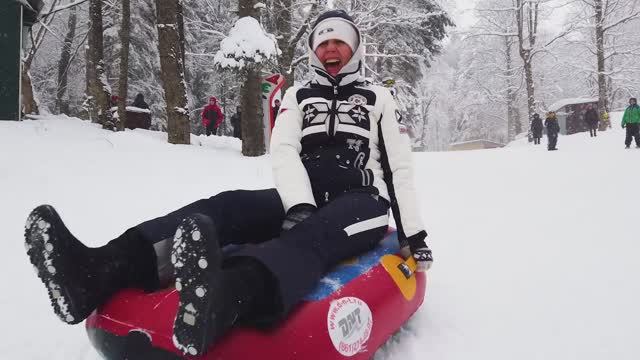 Ad0da2e8dc218a4997c621cd3774c6f3