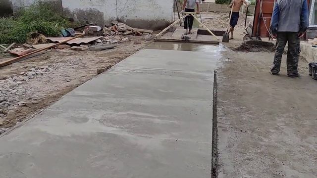 виброрейка в действии