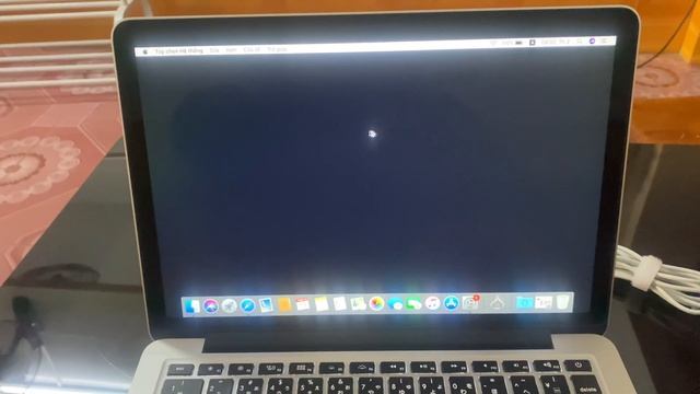 Macbook Pro 2015 13 Inch Ram 16GB Ssd 128Gb Giá Sốc 7.5 Triệu, Bảo Hành Pin 6 Tháng.
