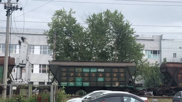стук колёс товарного поезда 