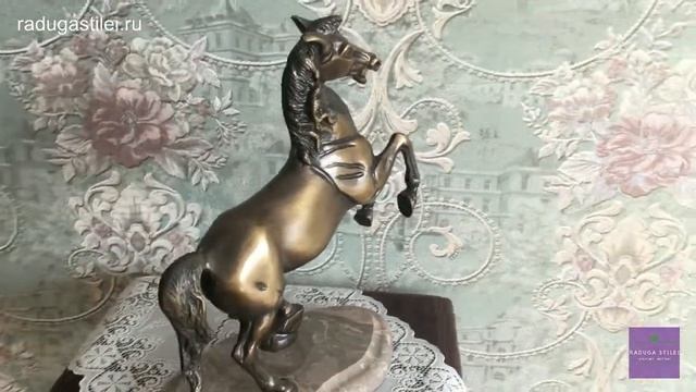 Бронзовый конь на дыбах, каштан V 1133