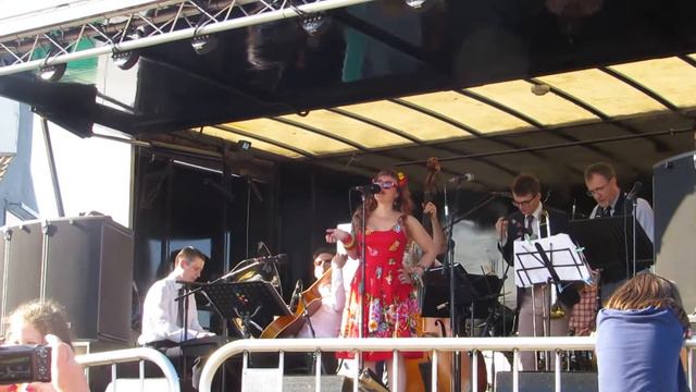 House Of The Black Gardenia - Baby Don't Tear My Clothes