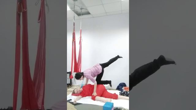 Традиционный Тайский массаж . Позиция 