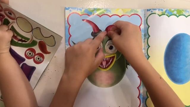 Сделай своего монстрика чудика пупсика книжки с наклейками создай монстрика