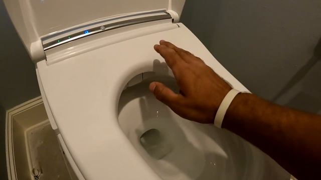 Работа в США: Установка очень дорогого унитаза | Зарабатываем в Америке