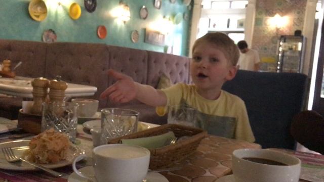 Сходили в кафе