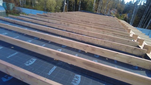 Создаем уклон на горизонтальной крыше.