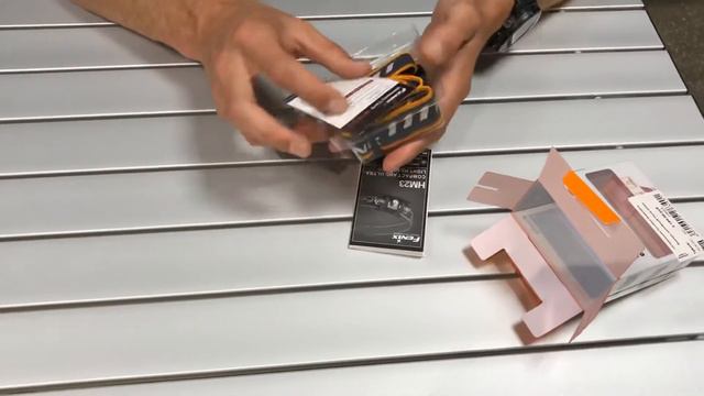 Фонарь налобный Fenix HM23