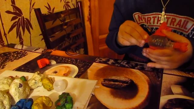 как можно Лепим динозавра=== As It Is Possible Mould Dinosaur From Plastic Bottle And Plasticine