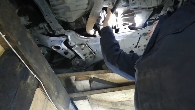 Рав4 ха30 замена масло(0888502106) в раздаточной коробке.