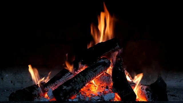 Успокаивающее потрескивание костра, сон в лесной хижине. House In The Woods, Fire Crackles.