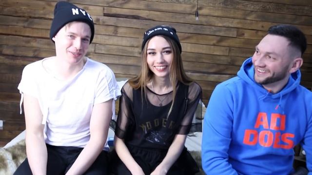 Как поцеловать девушку у которой есть парень