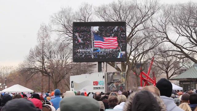 Beyonce виконує гімн США