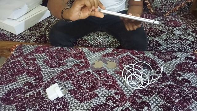 MacBook Air M2 (Starlight) Unboxing In Bangladesh