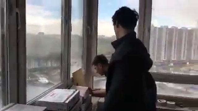 Перед съёмками в квартире Вовы  Политова