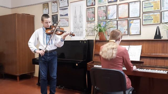 Альберто Курчи Чардаш