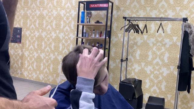 Мужская стрижка 422#урок стрижки на расческе???#смотри#hair#hairstyle#haircut#barber