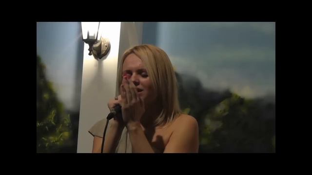 Елена КомароваТы проходишь на Запад Солнца...