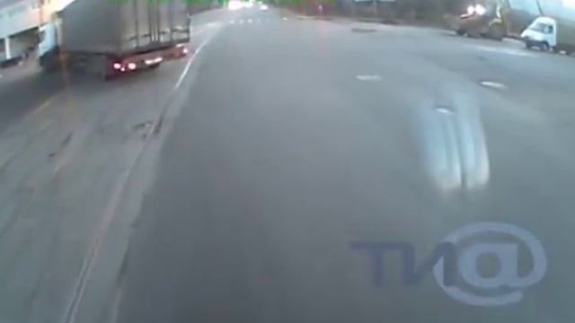 ДТП в Твери на пересечении Благоева Красина