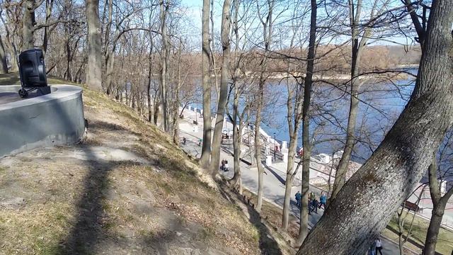 Если ты РОЖДЁН от Бога, взойди на ГОРУ и кричи другим,находящимся во ТЬМЕ