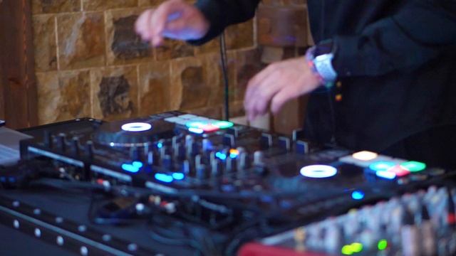 2_ДИМА и ВАРВАРА 4 июня 2022.mp4