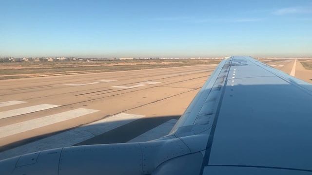 Tunisia Takeoff Sfax Tunis Air Boeing 737 600 / Tunisie Décollage Sfax Tunis Air Boeing 737 600