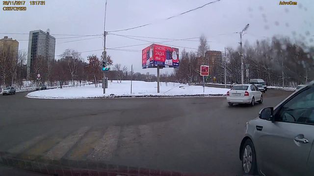 Герой дня матери. мать его