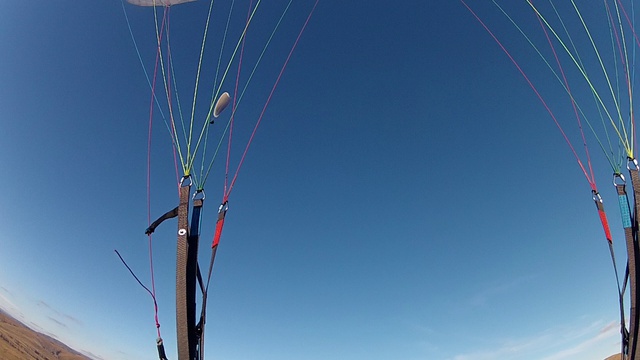GOPRO. Поёт на параплане. 10 ноября 2013. Часть-2.