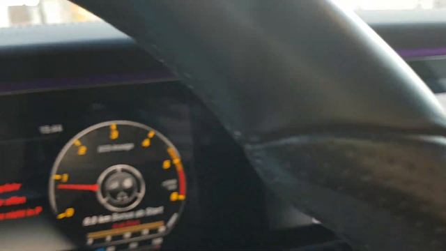 Mercedes-Benz E-Klasse Lim E 220 AMG Widescreen Head-up COMAND Burmester W213