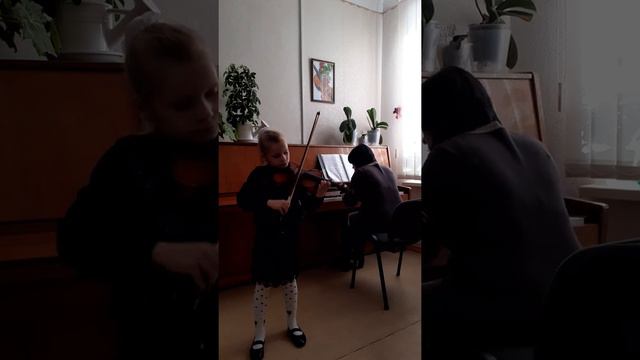 Столярчук Анна. 7 років. Концертмейстер Ольга Кім. А. Хольцер-Ромберг. Тарантелла для Марселли.