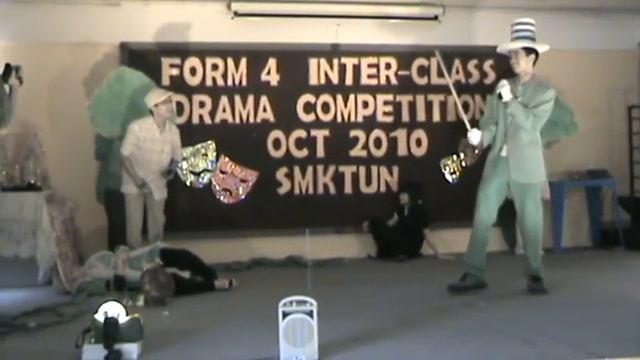 Gulp & Gasp Part 3/4 By 4SN2 Sek Men Keb Taman Universiti, Skudai