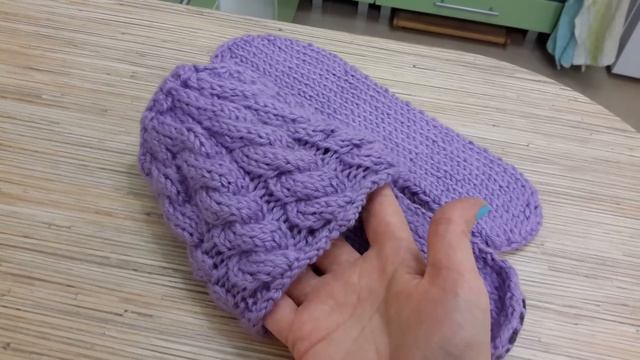 Женщина за 40. Вязаные тапочки спицами.