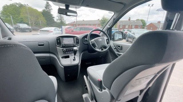 Hyundai i800 2.5CRDi (170bhp) SE Nav (8st) MPV  EY18VXC