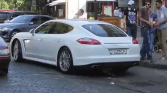 Раздраженный клиент сервиса Porsche