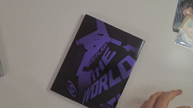 Распаковка альбома ATEEZ THE WORLD EP.2: OUTLAW/ Unboxing Album ATEEZ THE WORLD EP.2:  OUTLAW
