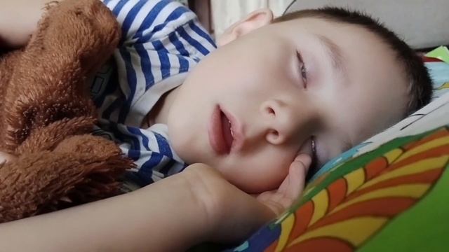 Невероятно,что ж ему сниться?#сон#глаза зомби#ужас#рек