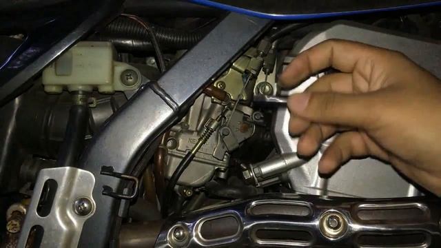 Kawasaki D-Tracker D2 එක Backfire වදනන හදගම