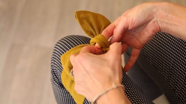 How To Tie A Karibou Baby Topknot Headwrap Headband Into Big Bow