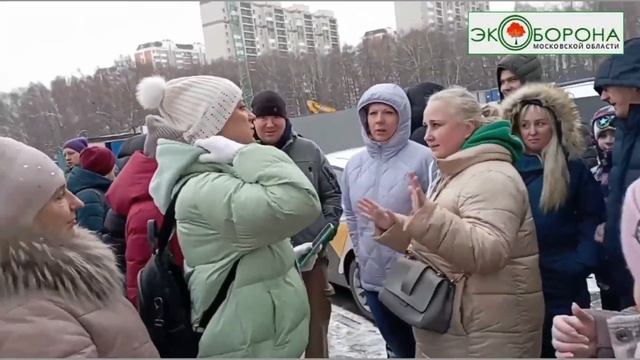 Видное против платной дороги под окнами